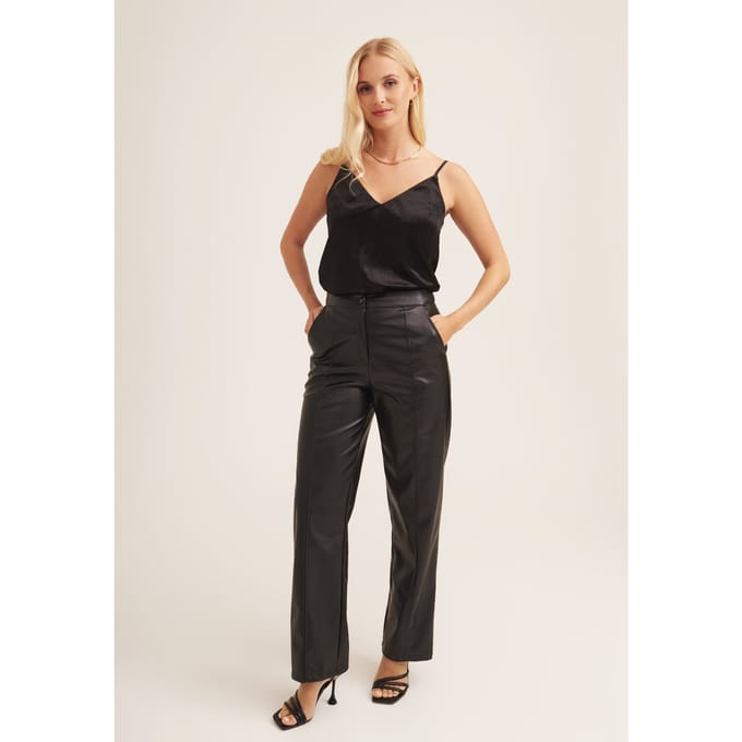 Zwarte fluwelen cami-top met bandjes