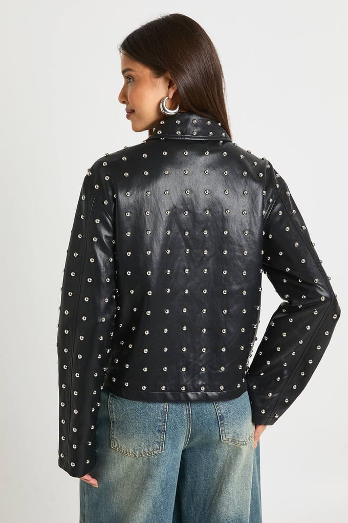 boohoo Dames Super Soft Premium Nepleer Jas met studs | Black | Maat: 8