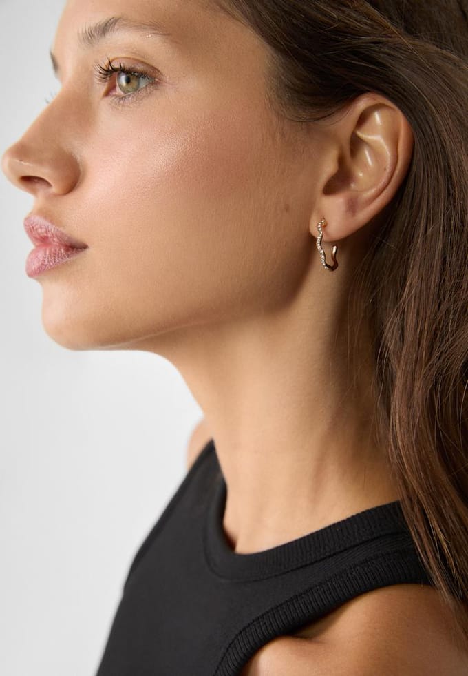 Stradivarius Set van 9 mini druppeloorbellen  Goud OS