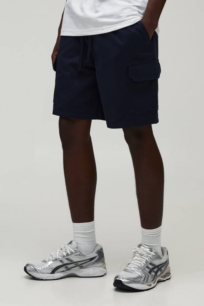 Essentiële Relaxed Fit Elastische Twill Cargo Shorts Met Middellange Lengte | Navy | Size Medium