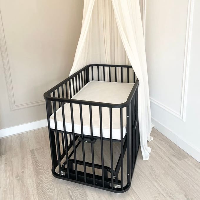 Zwart co-sleeper ledikant BabyRace - inclusief matras