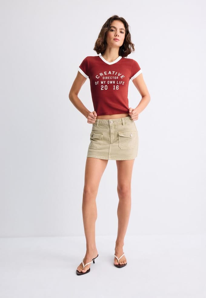 Stradivarius Grafisch T-shirt met V-hals  Rood S