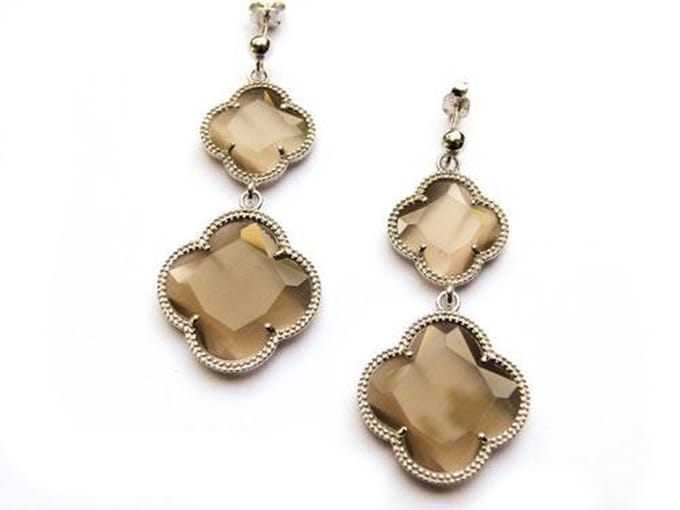 model Double Fiori oorringen in zilver bruine klavers