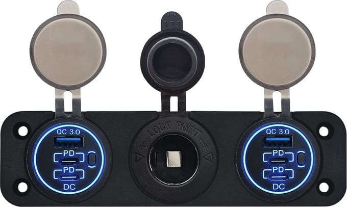 ProRide 12V USB Autolader 3 Poorten - QC3.0 - Voltmeter en 12V/24V Sigarettenplug - Drievoudig inbouw