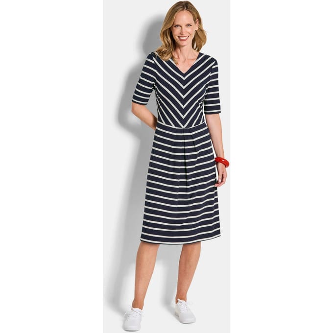 Jersey jurk in marinelook - marine / wit / gestr. - Gr. 48 van Goldner Fashion