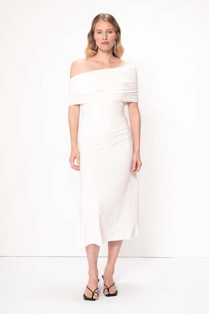 VIVEH Giada Ode Dress Coconut Milk Maat: 40 | Midi Jurken Outlet | Dames | Wit