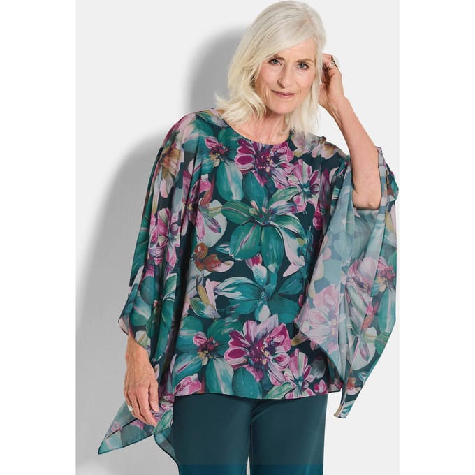 Blouseshirt met drapering van chiffon - smaragd / gedess. - Gr. 24 van Goldner Fashion