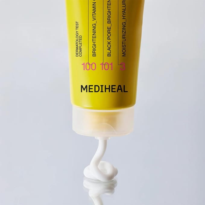 Mediheal Vitamine C Poriën Verfijnende Reiniger 120ml + WILLEKEURIG CADEAU white