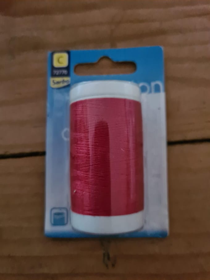 250m Polyestergaren Rood Sorbo