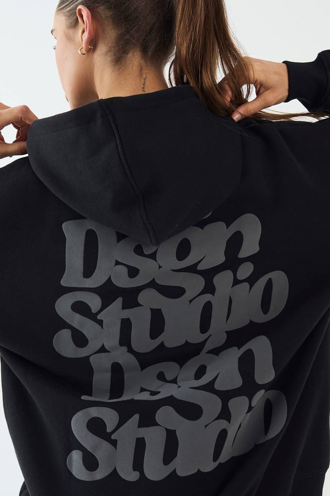 Dames DSGN Studio Puff Print Slogan Oversized Hoodie | Zwart | Maat: Medium