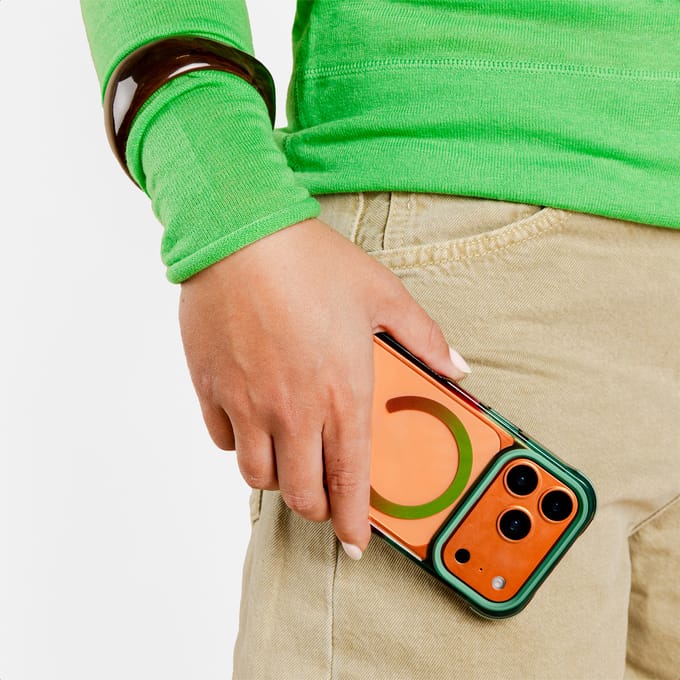 Selencia Hoesje - Geschikt voor Apple iPhone 17 Pro - Gradient Backcover - Groen / Bruin