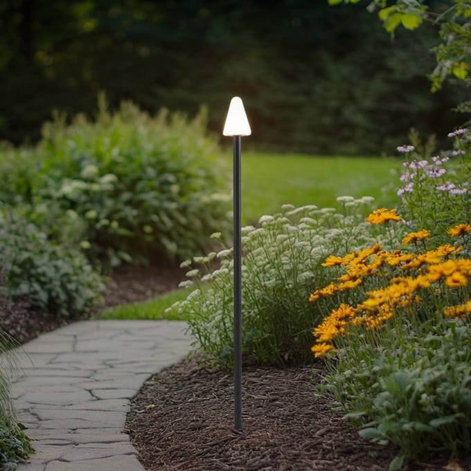 Lindby grondspies lamp Selinda, zwart, hoogte 100 cm