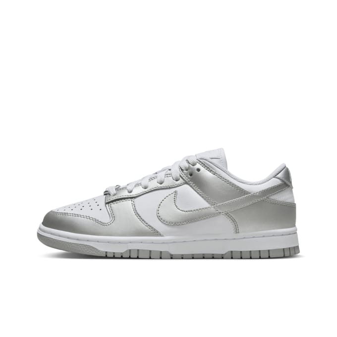 Nike Dunk Low - Maat 44 - Zilver / Wit - Sneakers Unisex
