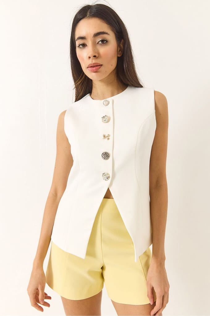 Getailleerd Mouwloos Vest met Knopen en Ronde Hals