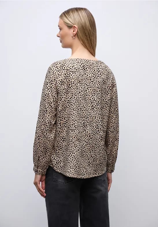 Leo blouse met gespleten hals