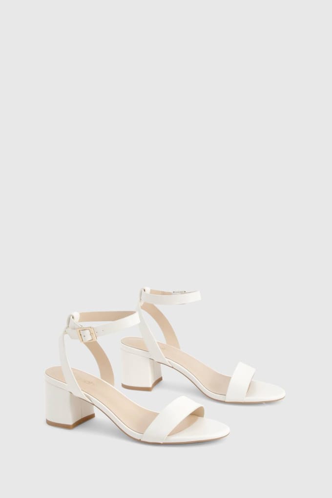 boohoo Dames Wide Fit Low Block Barely There Heels | Wit | Maat: 37