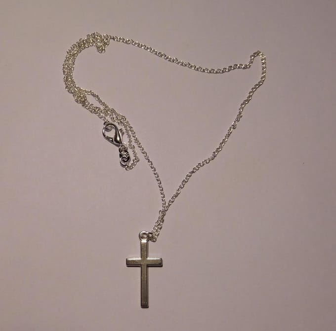 Ketting met hanger kruisje zilverkleur (2)