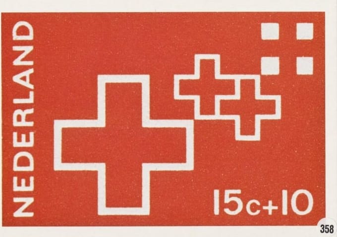 Briefkaart met afbeelding Rode Kruis embleem postzegel