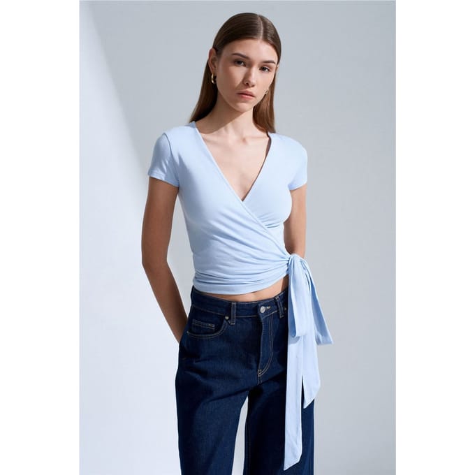 Crop Wrap Blouse met Strikdetail