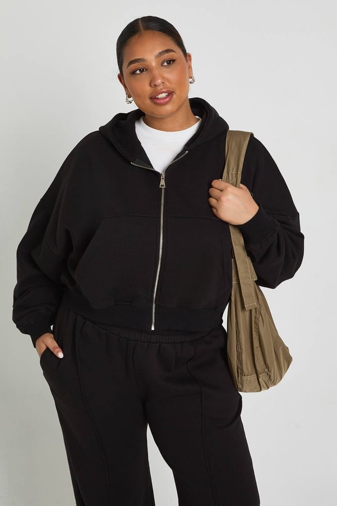 boohoo Dames Plus Core Basic Boxy Hoodie met ballonmouwen, oversized pasvorm en ritssluiting | Zwart | Maat: 50