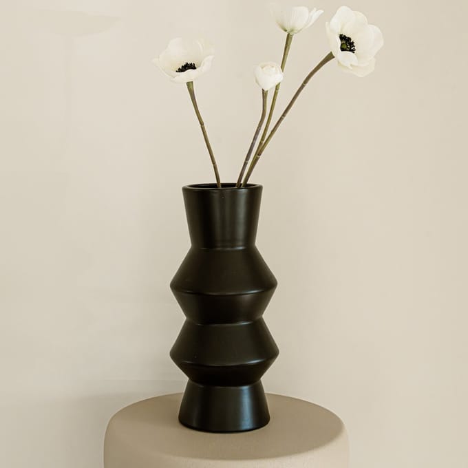 Indore Home - Vaas Evi - Bloemenvaas - Woonkamer decoratie - angular - Vaas Zwart - Medium