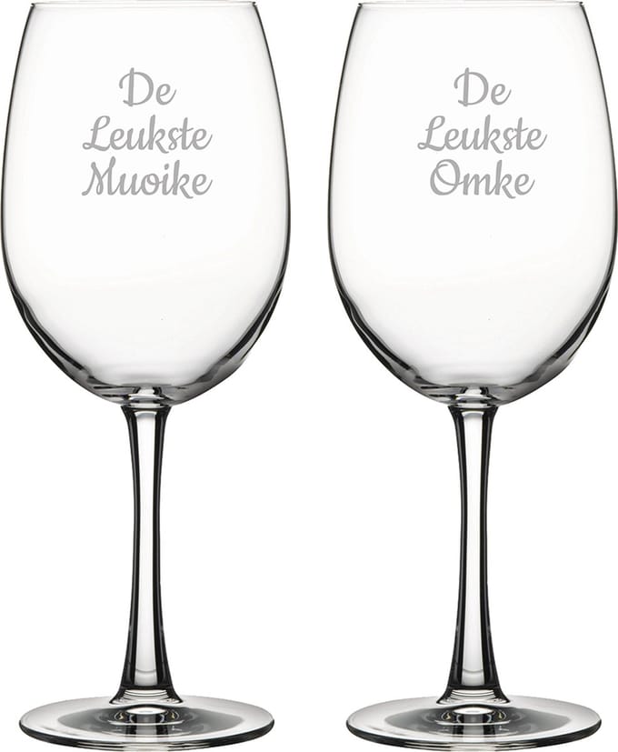 Gegraveerde Rode wijnglas 46cl De Leukste Muoike-De Leukste Omke