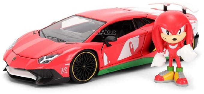 Lamborghini Aventador SV & Sonic Figurine