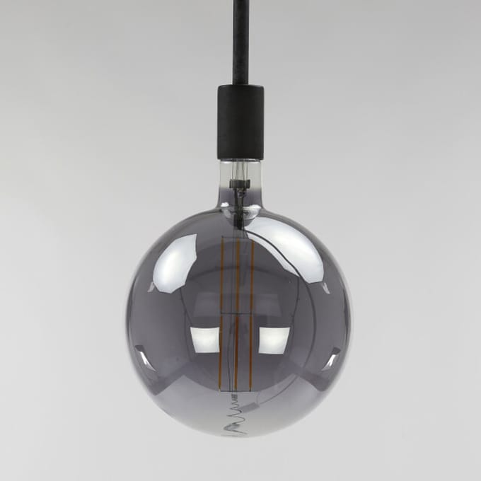 Hoyz lichtbron led filament bol Ø20 e27 8w smoke glas