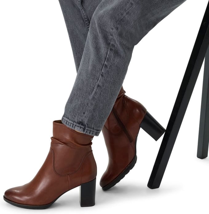 No Stress - Dames - Cognac leren enkellaarsjes met hak - Maat 42