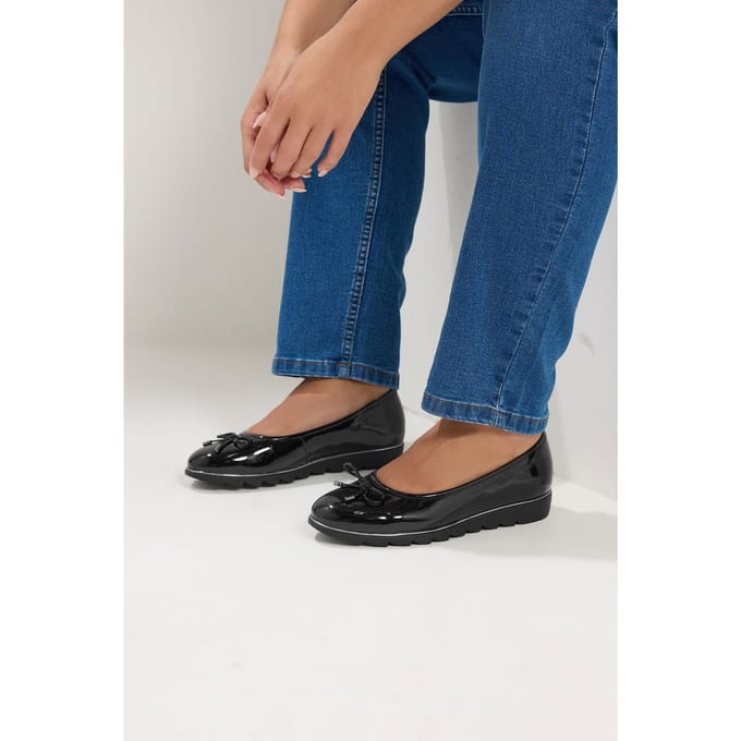 Yours Zwarte Lakleren Ballerina's In Brede Epasvorm Size 37EEE