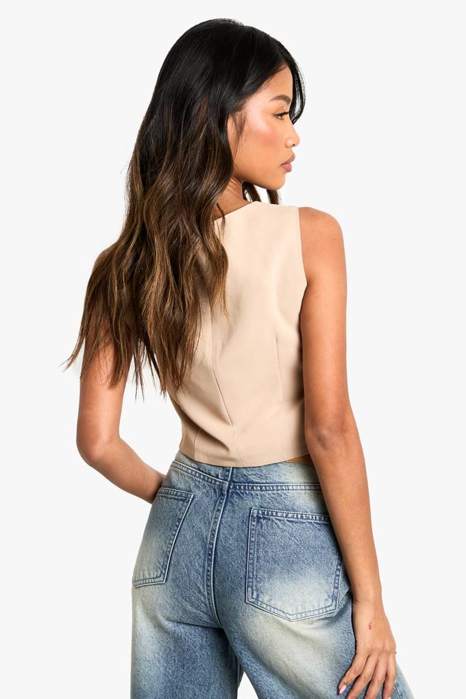 boohoo Dames Square Neck Cropped Fitted Waistcoat | Camel | Maat: 14