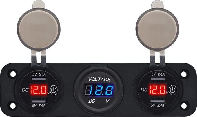 ProRide 12V USB Autolader 4 Poorten - 5V/2.4A - P53116 - Drievoudig inbouw met Voltmeter