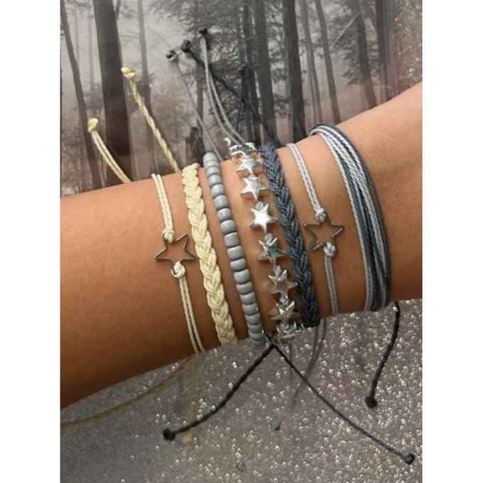 Ensemble de 7 bracelets perlés faits à la main avec décoration étoile, bracelets empilables multicouches adaptés pour les vacances, les soirées beige
