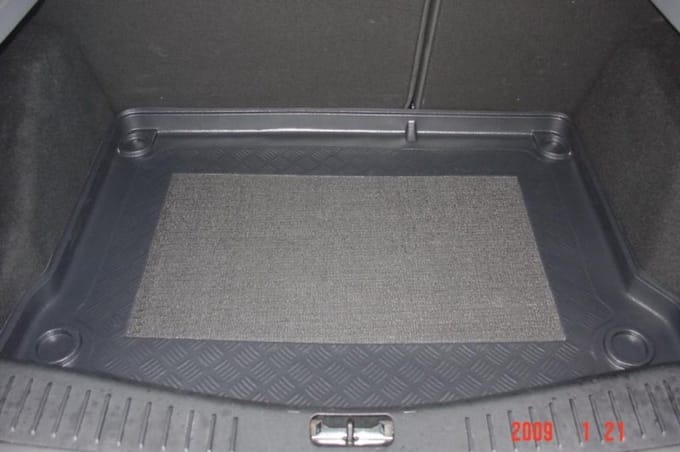 Kofferbakmat Ford Focus 2004-2008 (past op versie met mini-reservewiel) - Guardliner