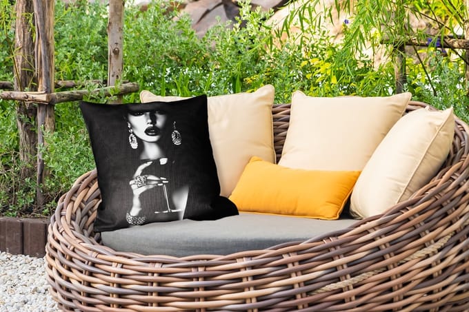 Buitenkussen - Vrouw - Cocktail - Chic - 45x45 cm - Weerbestendig