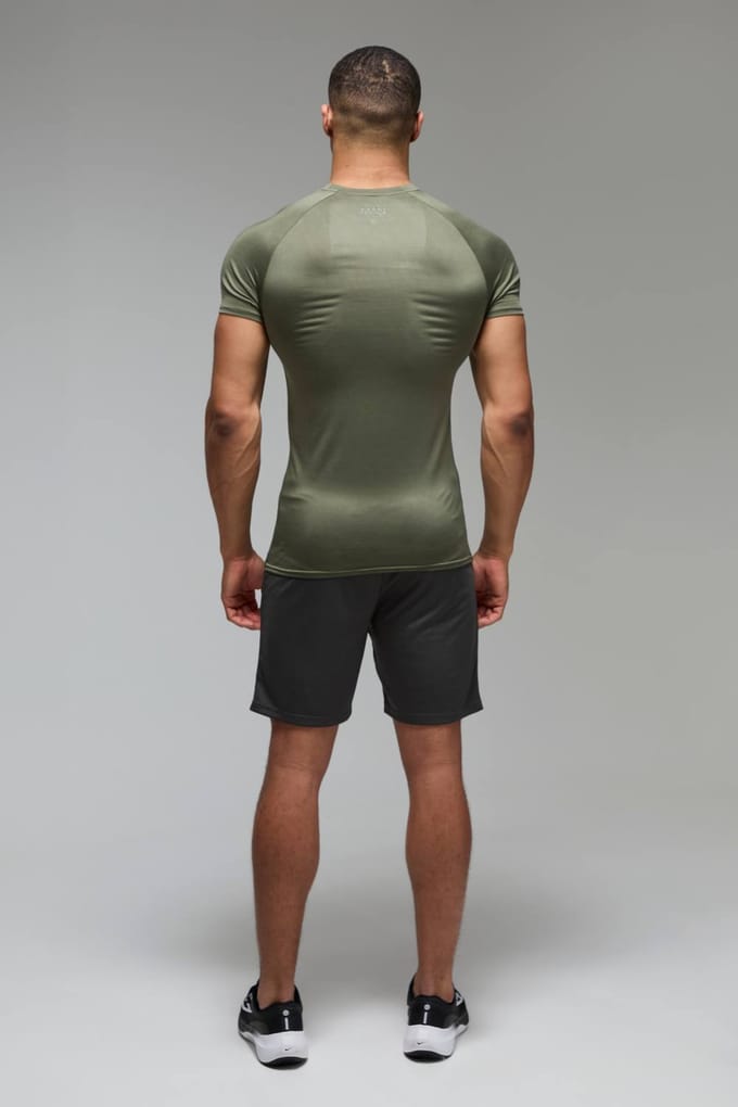 Heren Actieve Lichtgewicht Essentials Gym Muscle Fit Raglan T-shirt | Khaki | Size Medium