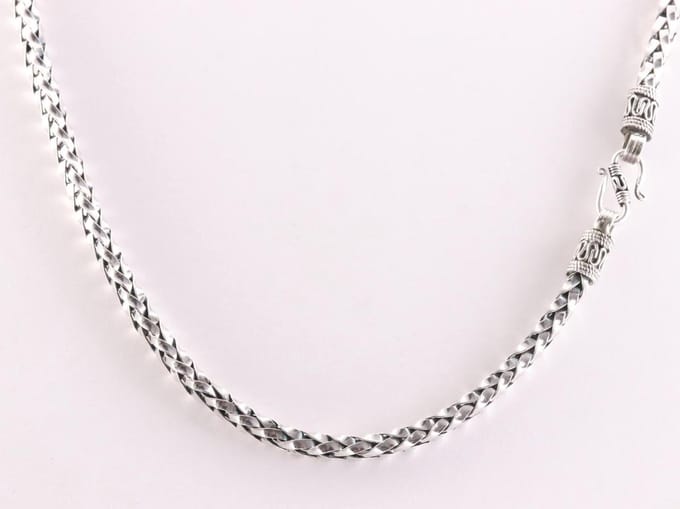 Zware zilveren schakelketting met Balinese sluiting - lengte 60 cm.