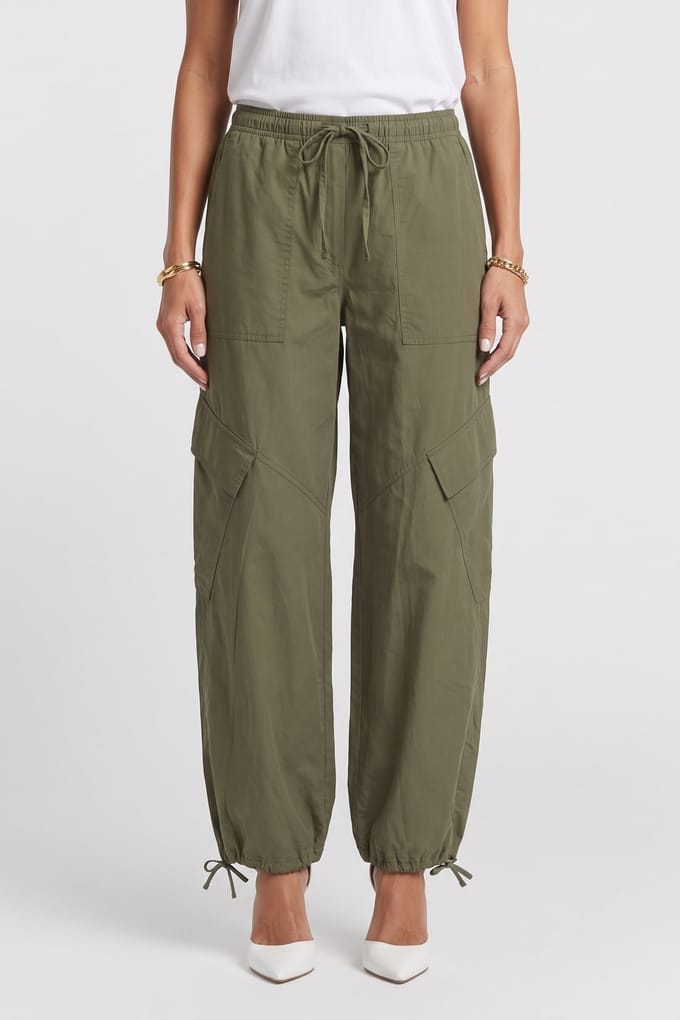 ARKET Eini Cargo Trouser Khaki Maat: 42 | Cargobroeken Outlet | Dames | Bruin