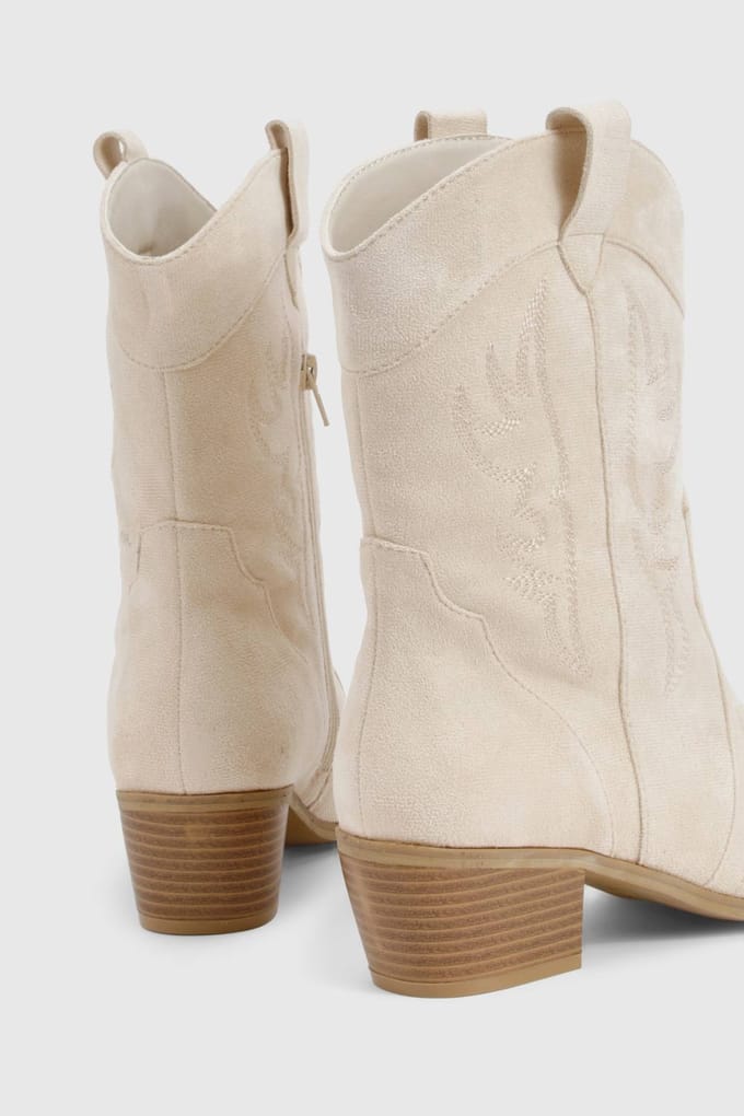 boohoo Dames Brede pasvorm neppe suede tab western cowboylaarzen | Beige | Maat: 36