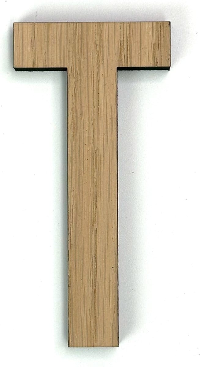 Houten letter T - 37 cm hoog