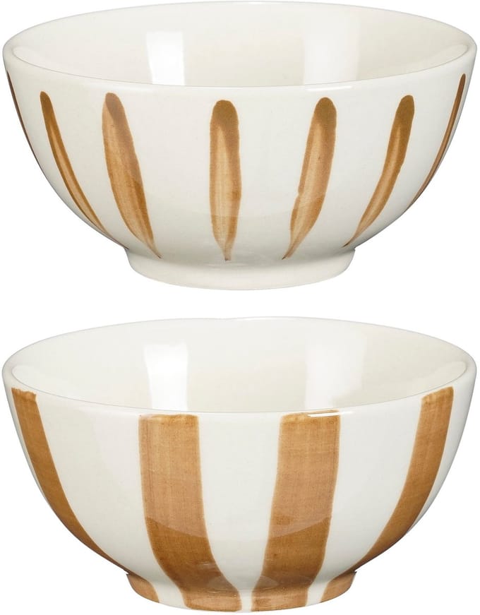 Mica Decorations Elsie Kom - Steengoed Kom voor Snacks en Desserts - Ovenbestendige Kom tot 200 °C - Magnetron en Vaatwasser Geschikt - Schaaltje 250 ml H5,5 x Ø11 cm - Willekeurige Variant