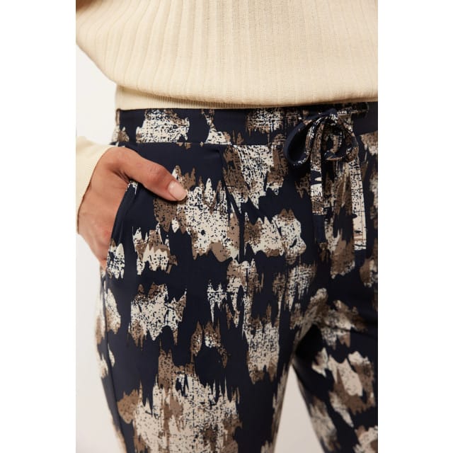 Eve Broek 24NZG11 Midnight Blue/Zand