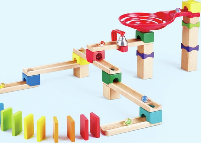 Hape Crazy Rollers Stack Track - Knikkerbaan met Domino, 50 Stuks, 3+ jaar