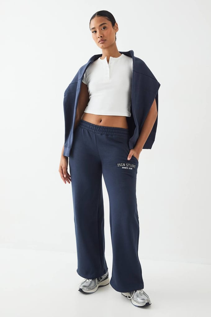 boohoo Dames DSGN Studio Applique Straight Leg Jogger | Marineblauw | Maat: Medium