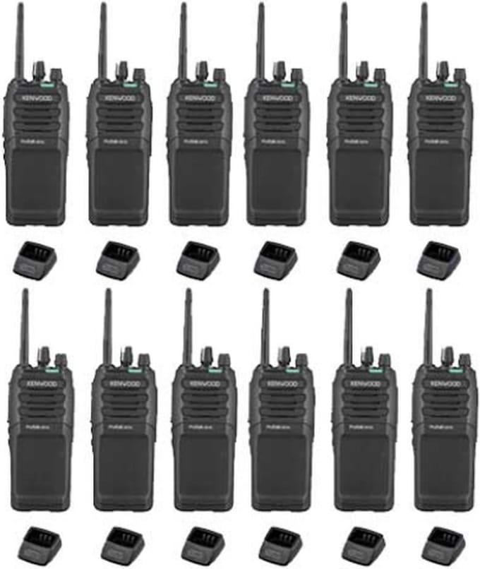 Set van 12 Kenwood TK-3701D IP55 Portofoon met tafellader