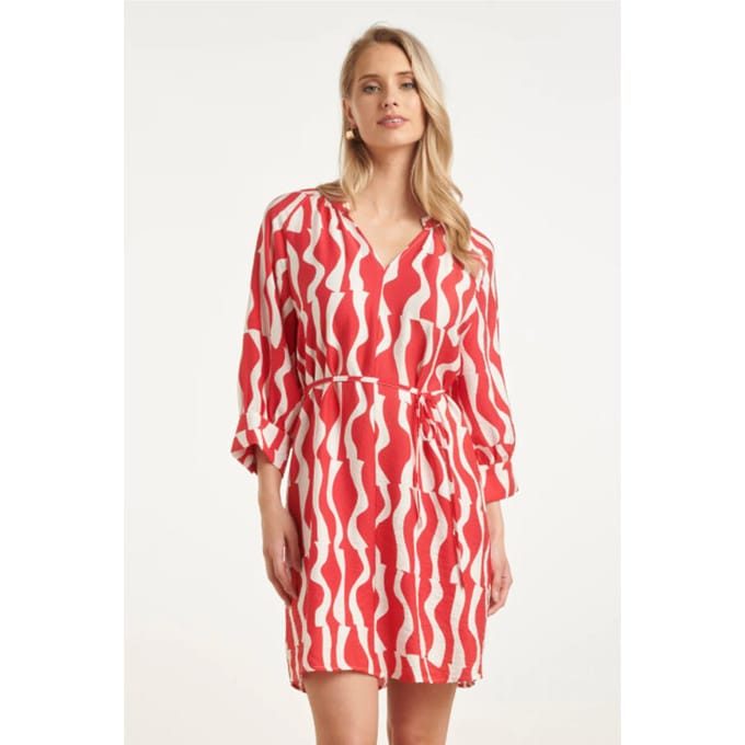 Smashed Lemon V hals jurk met rode golvende print en ceintuur |