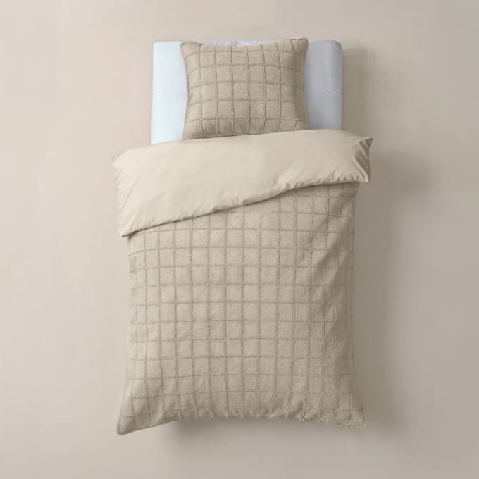 Sleeptime Furry Check Dekbedovertrek - Eenpersoons - 140X200/260 + 1 x kussensloop 60x70 - Creme