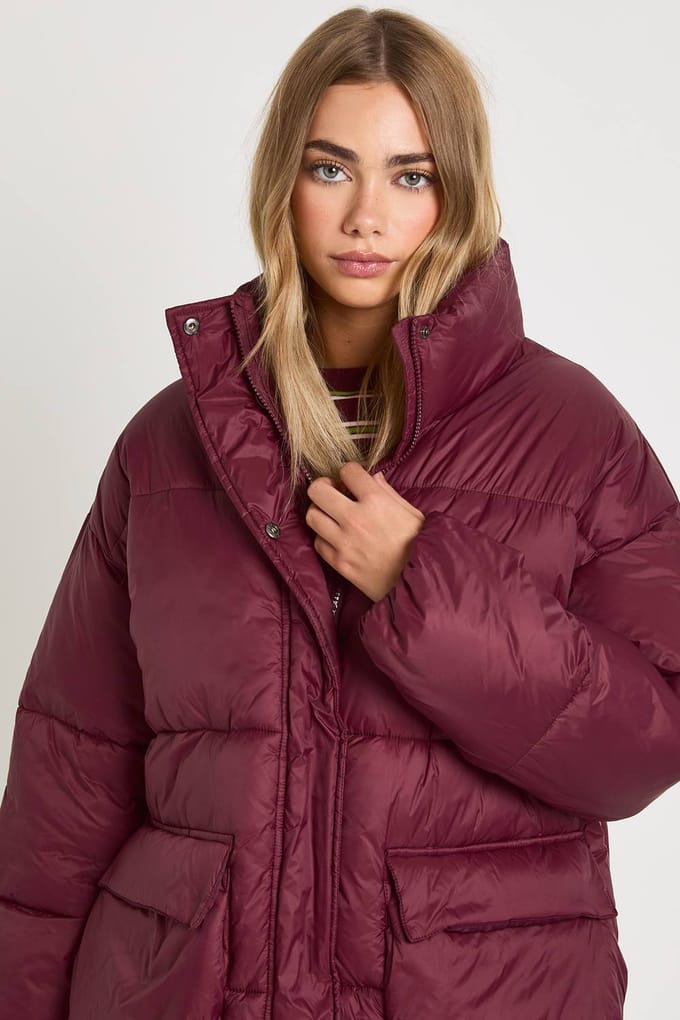 boohoo Dames Oversized pufferjas met capuchon | Burgundy | Maat: 14