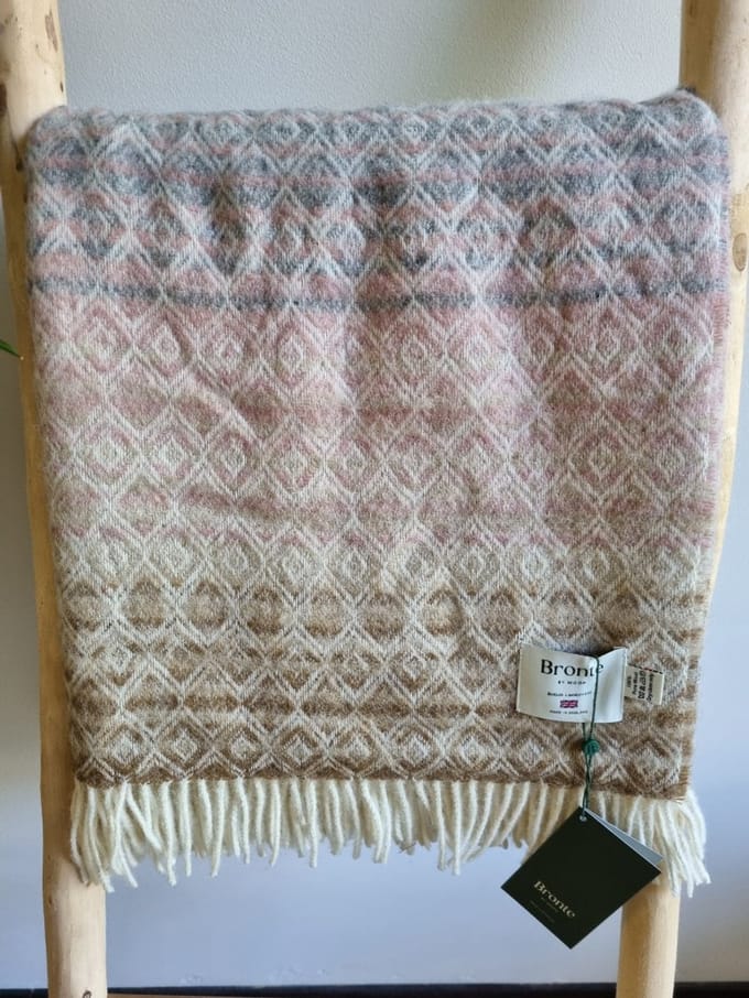 Wollen Plaid - DIAMOND Ombre Silver Pink - 140x185cm - Bronte x Plaids.shop