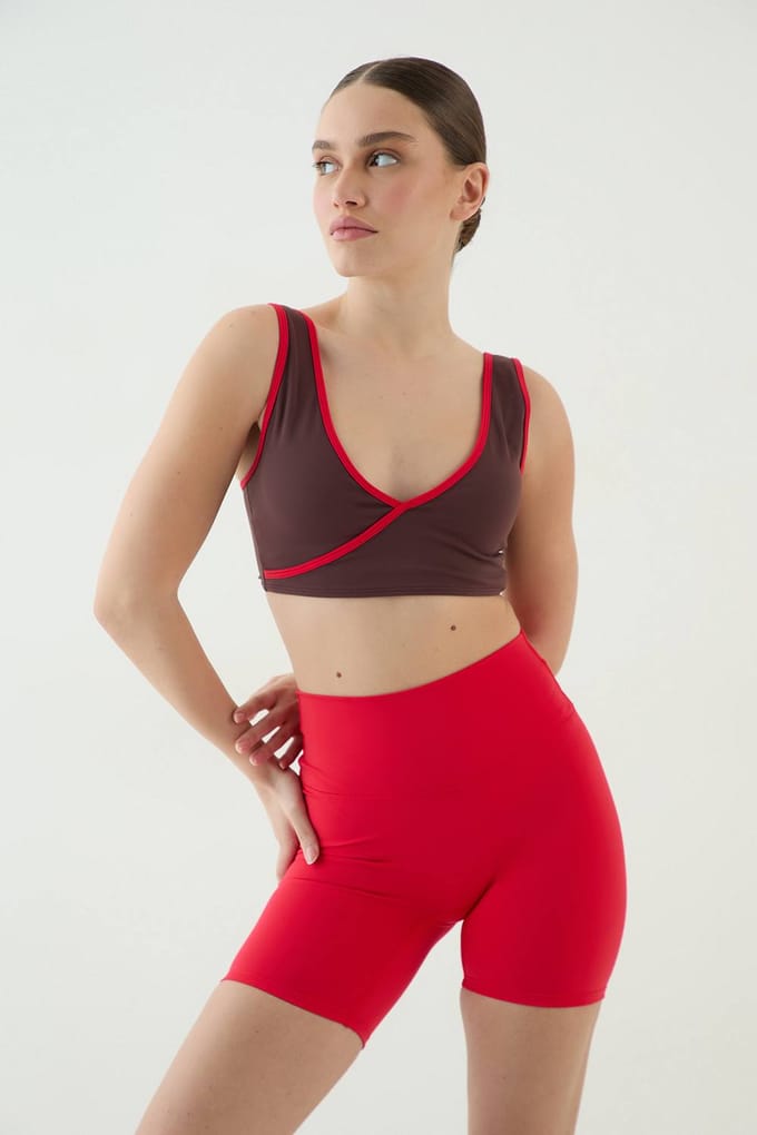 Dames Dsgn Studio Sculpt Sportbeha Met Wikkelvoorkant | Chocolate | Maat: Medium